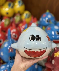 Baby shark màu xanh sky bằng gốm sứ dùng để đút tiền tiết kiệm