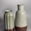 Bình hoa gốm sứ trụ múi và lá dứa