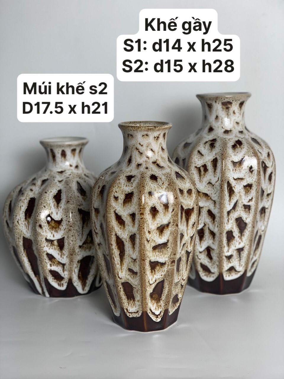 Lọ hoa gốm sứ múi khế Lọ hoa gốm sứ múi khế