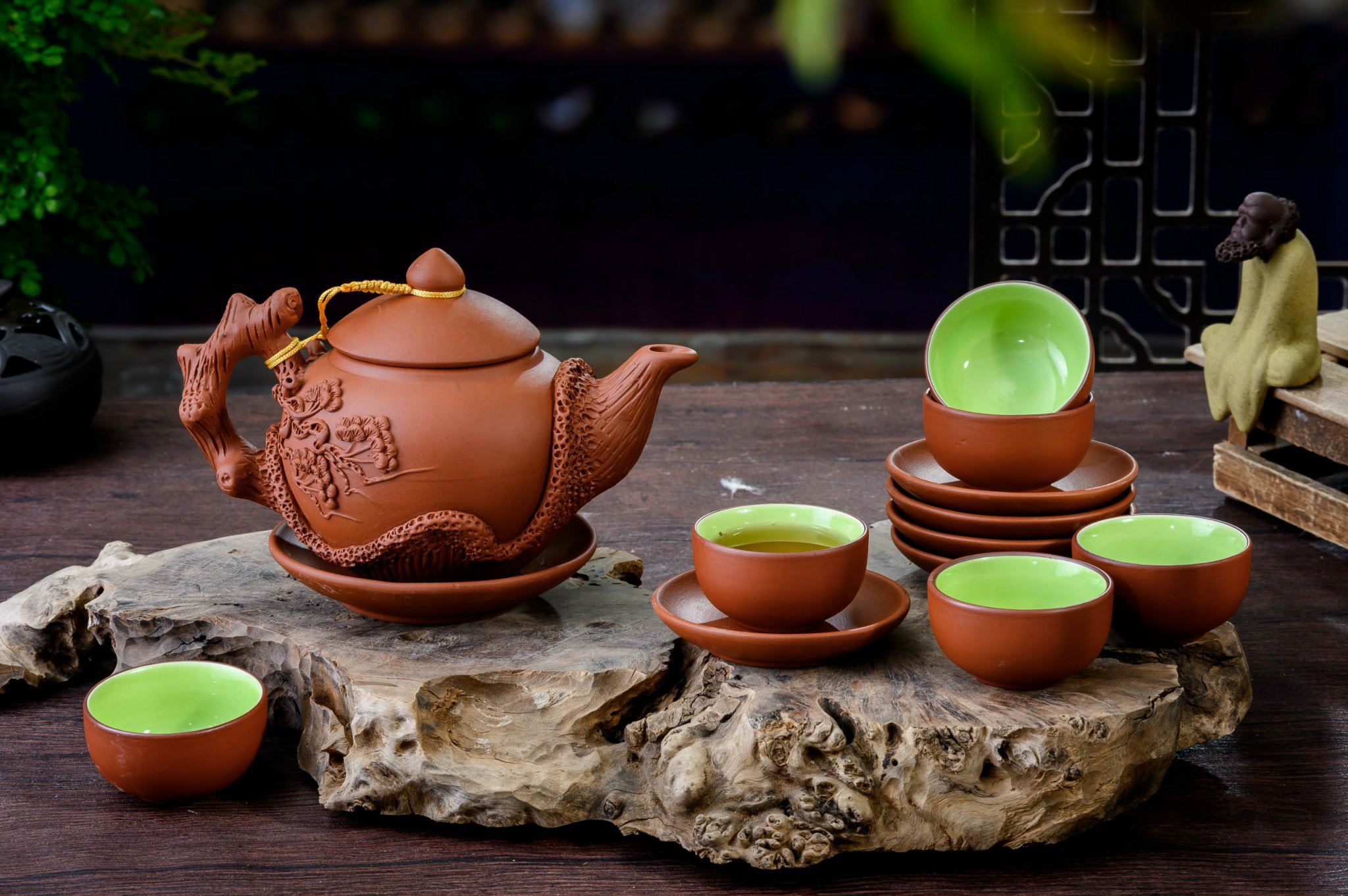 Bộ ấm Đắp Tùng Bộ ấm Đắp Tùng