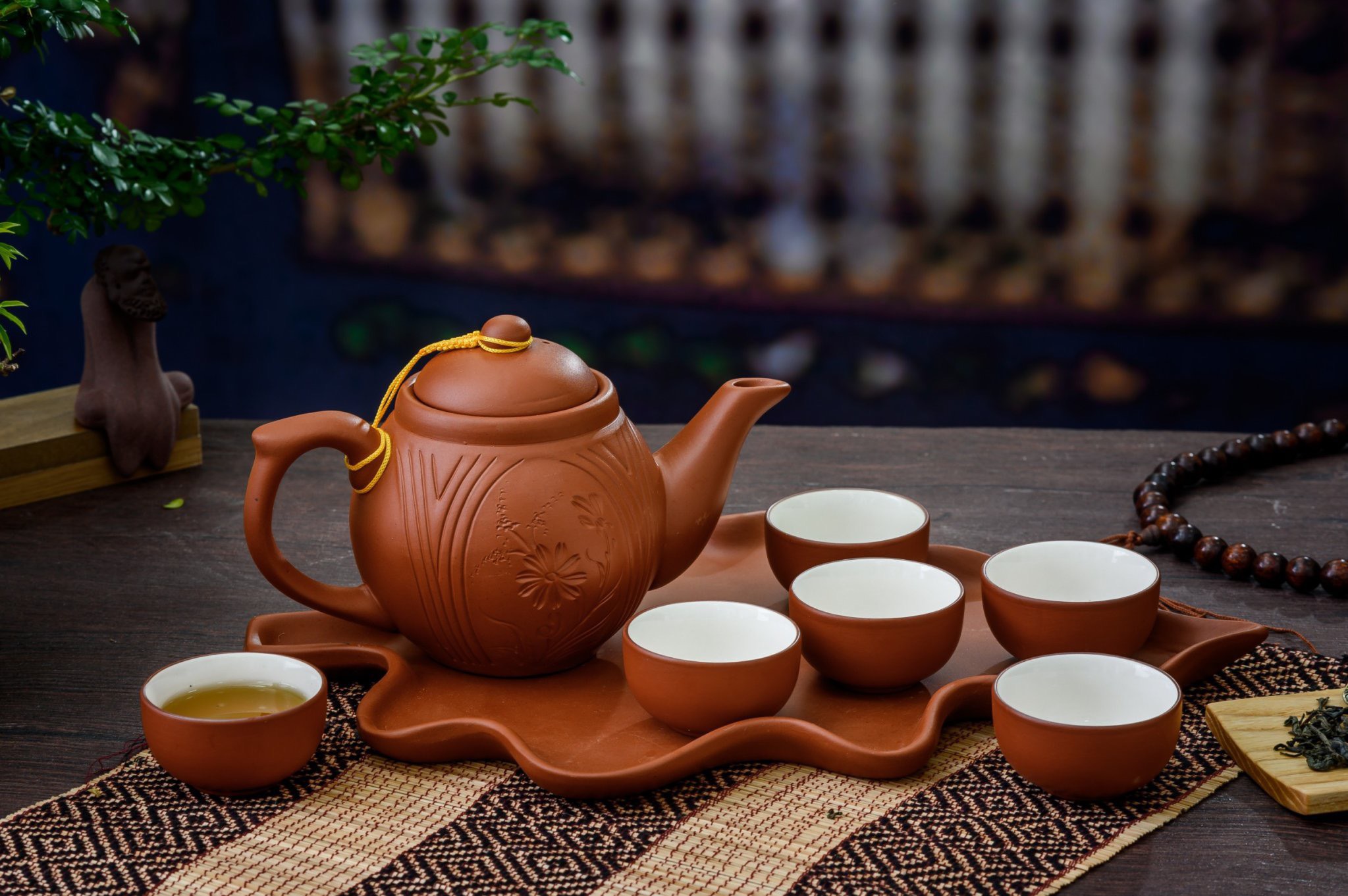 ẤM QUAI RỒNG ẤM QUAI RỒNG